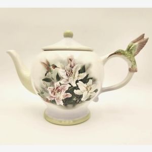 Teleflora Lena Liu Hummingbird and Lilies Teapot with lid Vintage 1980s Vtg